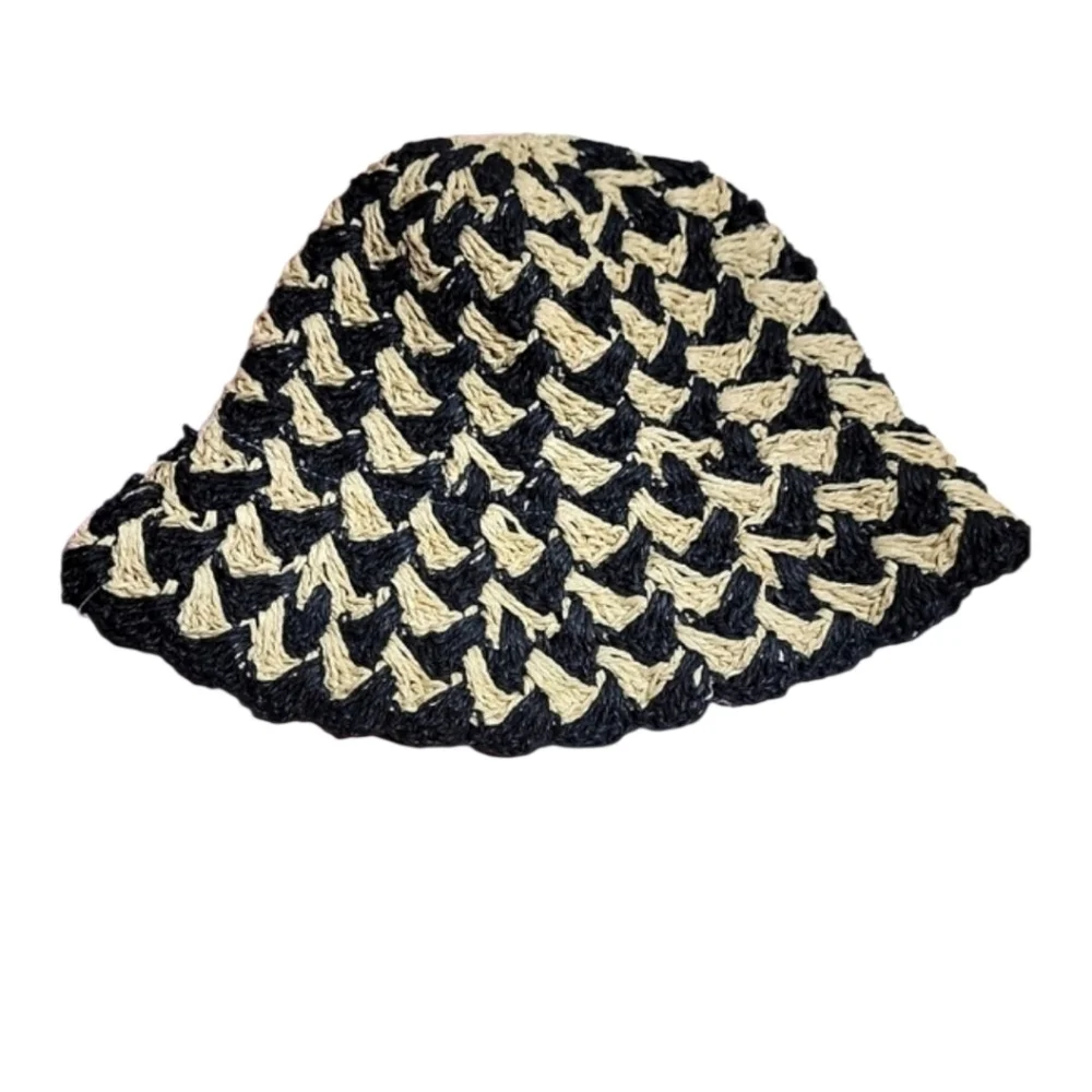 Zara‎ Bucket Hat